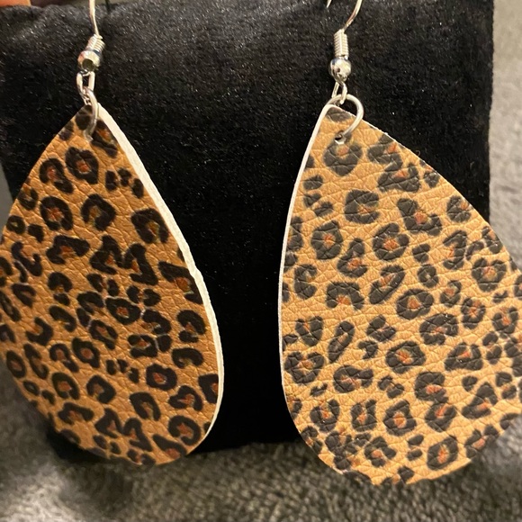 Leopard Animal Print Tan & Brown Faux Leather Teardrop Earrings - Picture 4 of 5